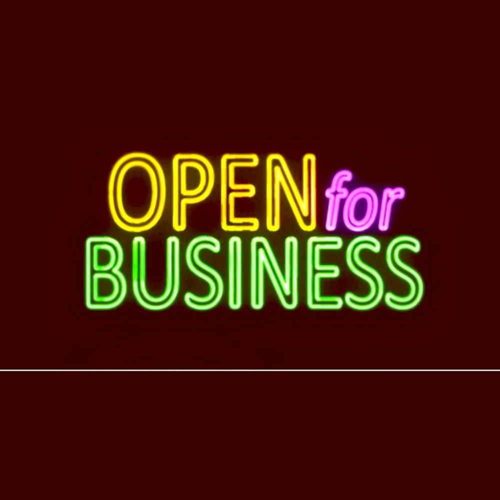 Welcome to my closet .. back in business!!